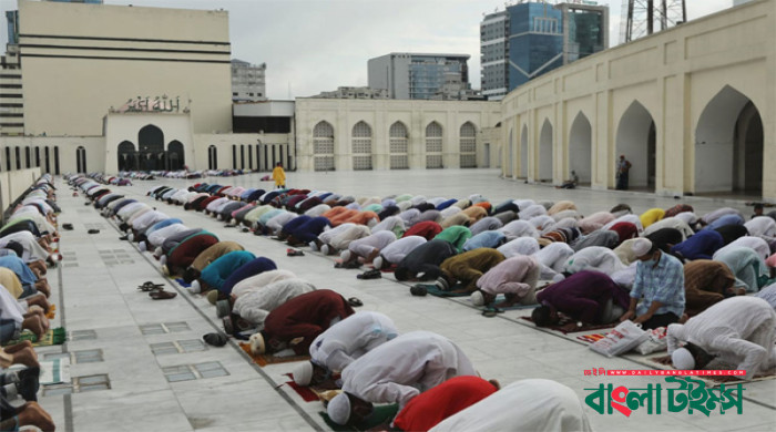 Five jamaats to be held at Baitul Mukarram